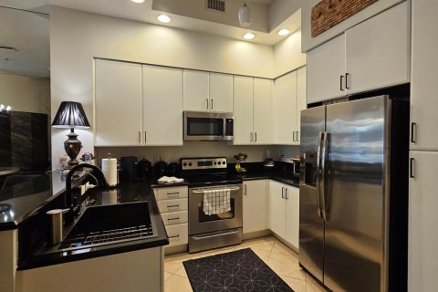 Townhouse in West Palm Beach, Florida 1 bedroom, 99.5 sq.m. № 1160364 - photo 30