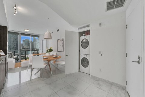 Condominio en venta en Miami, Florida, 1 dormitorio, 73.39 m2 № 1102016 - foto 12