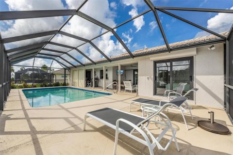 Villa ou maison à vendre à Punta Gorda, Floride: 3 chambres, 135.08 m2 № 1314200 - photo 3