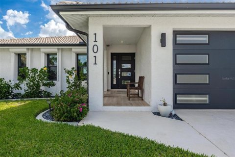 Villa ou maison à vendre à Punta Gorda, Floride: 3 chambres, 135.08 m2 № 1314200 - photo 1