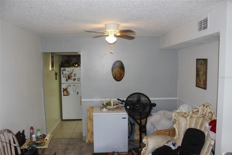 Condo in Leesburg, Florida, 2 bedrooms  № 1244138 - photo 14