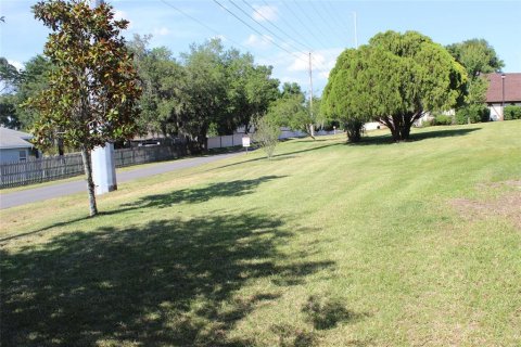 Condo in Leesburg, Florida, 2 bedrooms  № 1244138 - photo 23