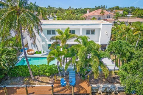 Villa ou maison à vendre à Lighthouse Point, Floride: 5 chambres, 256.6 m2 № 1320735 - photo 1