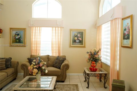 Villa ou maison à vendre à Pembroke Pines, Floride: 4 chambres, 254.55 m2 № 1365340 - photo 5