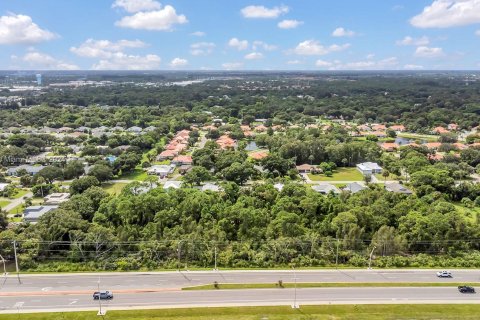 Terreno en venta en Vero Beach, Florida № 1365313 - foto 9