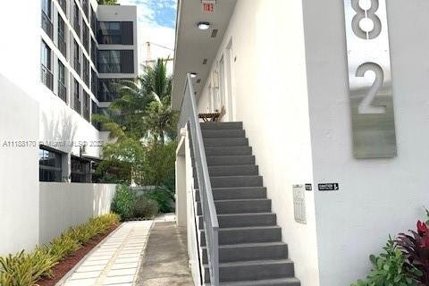 Купить коммерческую недвижимость в Майами, Флорида № 5696 - фото 5
