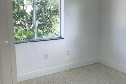 Купить коммерческую недвижимость в Майами, Флорида № 5696 - фото 24