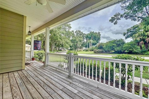 House in Dade City, Florida 5 bedrooms, 279.45 sq.m. № 1276620 - photo 2