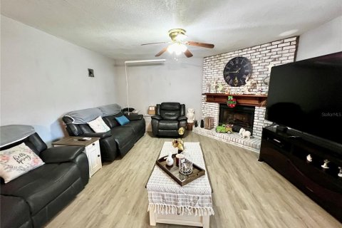 Casa en venta en Orlando, Florida, 3 dormitorios, 142.79 m2 № 1426653 - foto 18