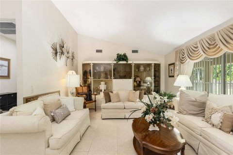 House in Wellington, Florida 5 bedrooms, 316.8 sq.m. № 1426651 - photo 5