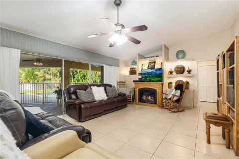 House in Wellington, Florida 5 bedrooms, 316.8 sq.m. № 1426651 - photo 14