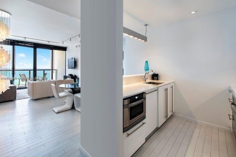 Condominio en venta en Miami Beach, Florida, 1 dormitorio, 95.32 m2 № 1184774 - foto 13