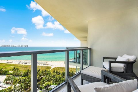 Condominio en venta en Miami Beach, Florida, 1 dormitorio, 95.32 m2 № 1184774 - foto 12