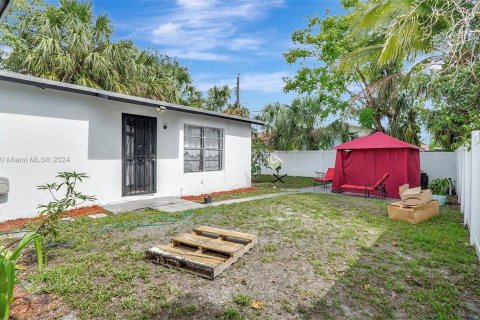 Casa en venta en Fort Lauderdale, Florida, 2 dormitorios, 145.86 m2 № 1233584 - foto 30