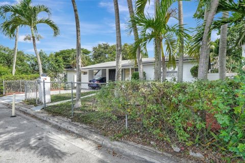 Villa ou maison à vendre à Fort Lauderdale, Floride: 2 chambres, 145.86 m2 № 1233584 - photo 4