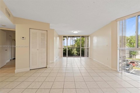 Copropriété à vendre à Hialeah, Floride: 2 chambres, 87.24 m2 № 1409344 - photo 26