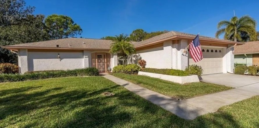 Casa en Palm Harbor, Florida 2 dormitorios, 174.56 m2 № 1387266