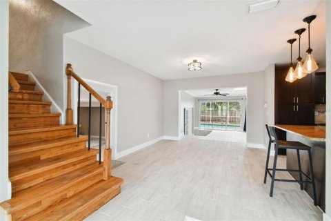 Casa en venta en Tampa, Florida, 5 dormitorios, 263.47 m2 № 1251396 - foto 14