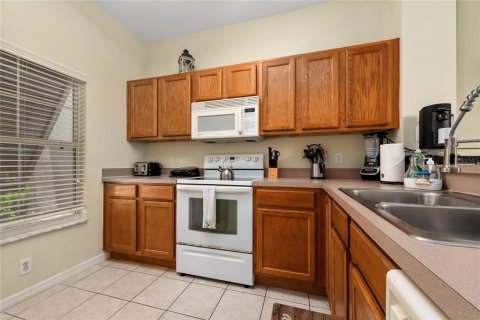 Touwnhouse à vendre à Kissimmee, Floride: 3 chambres, 120.31 m2 № 1296887 - photo 3