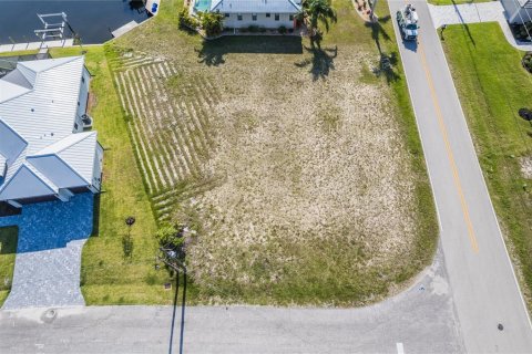 Terreno en venta en Punta Gorda, Florida № 1323480 - foto 9