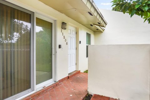 Casa en venta en Miami, Florida, 3 dormitorios, 94.3 m2 № 1436990 - foto 4