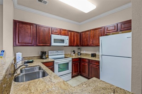 Condo in Davenport, Florida, 2 bedrooms  № 1369735 - photo 11