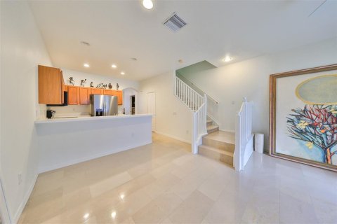 Touwnhouse à vendre à Gibsonton, Floride: 2 chambres, 126.35 m2 № 1363077 - photo 13