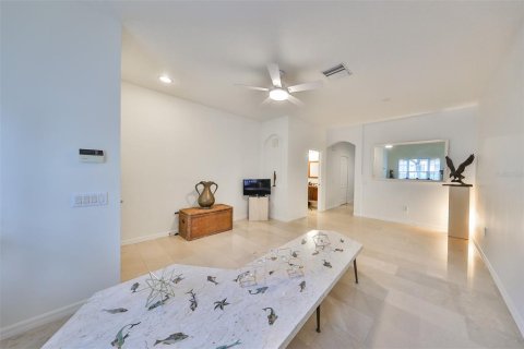 Touwnhouse à vendre à Gibsonton, Floride: 2 chambres, 126.35 m2 № 1363077 - photo 5