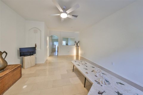 Touwnhouse à vendre à Gibsonton, Floride: 2 chambres, 126.35 m2 № 1363077 - photo 4