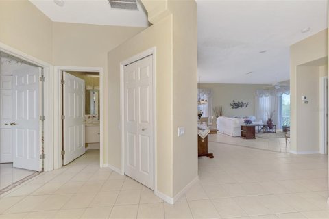 House in Port Charlotte, Florida 2 bedrooms, 168.34 sq.m. № 1363115 - photo 29