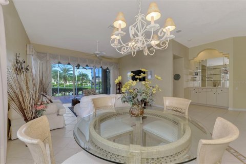 Casa en venta en Port Charlotte, Florida, 2 dormitorios, 168.34 m2 № 1363115 - foto 11