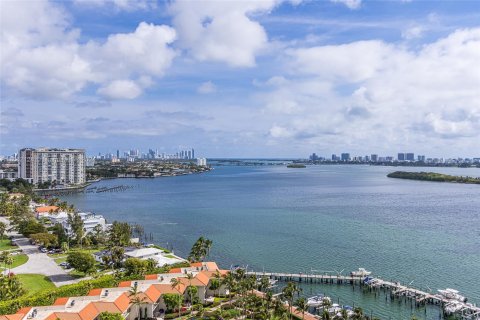 Copropriété à vendre à Miami, Floride: 2 chambres, 108.14 m2 № 1369069 - photo 1