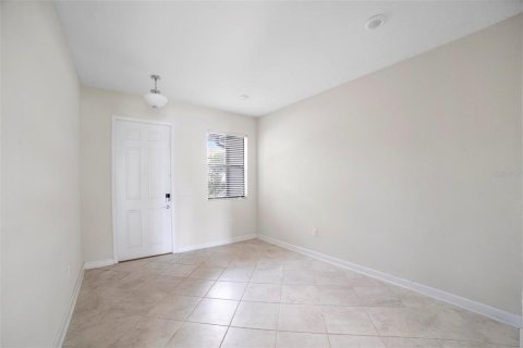 Townhouse in Davenport, Florida 3 bedrooms, 161.74 sq.m. № 1405709 - photo 8