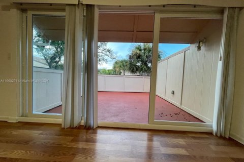 Adosado en venta en Plantation, Florida, 4 dormitorios, 164.44 m2 № 1372826 - foto 13