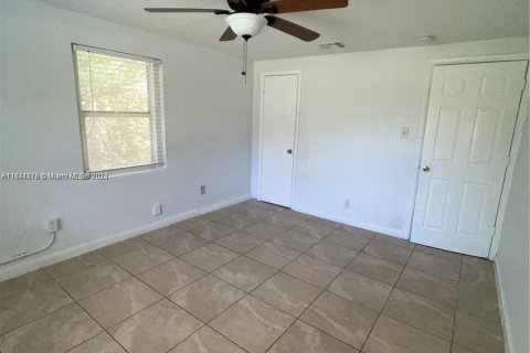 House in St. Lucie, Florida 2 bedrooms, 89.74 sq.m. № 1321254 - photo 17