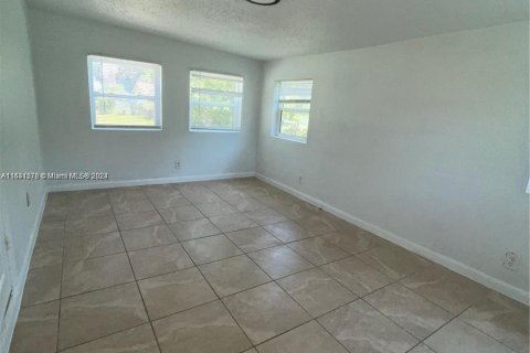 House in St. Lucie, Florida 2 bedrooms, 89.74 sq.m. № 1321254 - photo 21