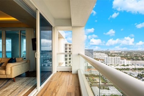 Copropriété à vendre à Fort Lauderdale, Floride: 2 chambres, 103.4 m2 № 1081377 - photo 17