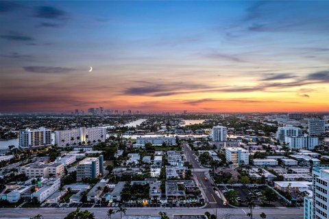 Copropriété à vendre à Fort Lauderdale, Floride: 2 chambres, 103.4 m2 № 1081377 - photo 7