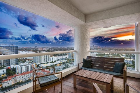 Copropriété à vendre à Fort Lauderdale, Floride: 2 chambres, 103.4 m2 № 1081377 - photo 20