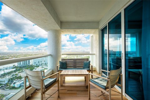 Copropriété à vendre à Fort Lauderdale, Floride: 2 chambres, 103.4 m2 № 1081377 - photo 13