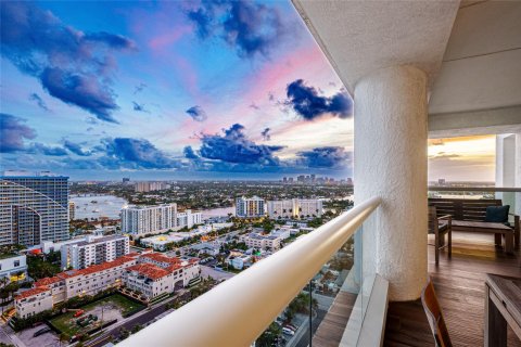 Condo in Fort Lauderdale, Florida, 2 bedrooms  № 1081377 - photo 2