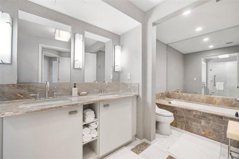 Copropriété à vendre à Fort Lauderdale, Floride: 2 chambres, 103.4 m2 № 1081377 - photo 29