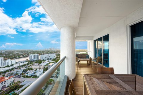 Condo in Fort Lauderdale, Florida, 2 bedrooms  № 1081377 - photo 12