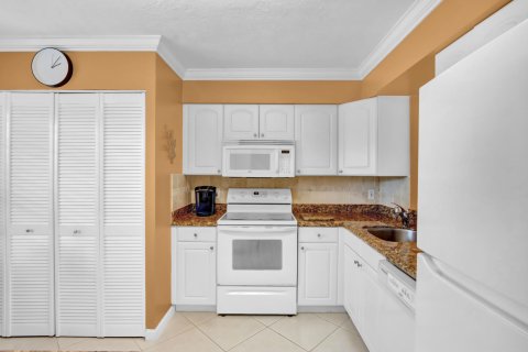 Condominio en venta en Delray Beach, Florida, 2 dormitorios, 96.99 m2 № 1081378 - foto 18