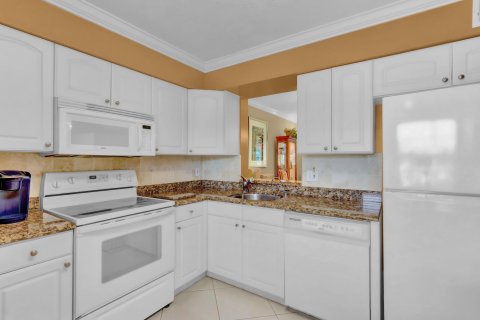 Condominio en venta en Delray Beach, Florida, 2 dormitorios, 96.99 m2 № 1081378 - foto 15