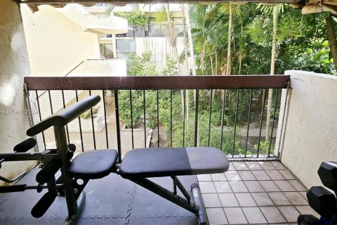 Townhouse in Miami, Florida 2 bedrooms, 121.98 sq.m. № 1364268 - photo 12