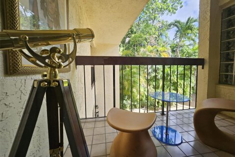 Townhouse in Miami, Florida 2 bedrooms, 121.98 sq.m. № 1364268 - photo 8