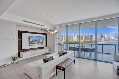 Condominio en venta en Aventura, Florida, 3 dormitorios, 275.18 m2 № 1377371 - foto 6