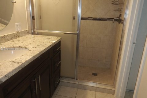 Condo in Miami, Florida, 2 bedrooms  № 1377370 - photo 6