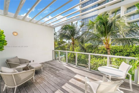 Copropriété à vendre à Miami Beach, Floride: 2 chambres, 121.33 m2 № 1377369 - photo 13